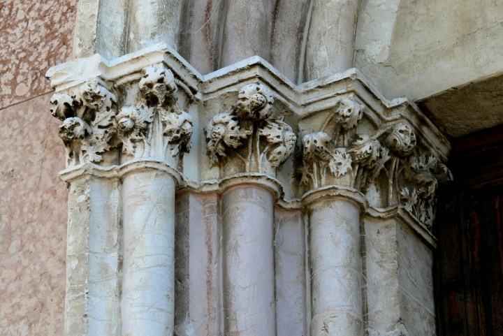 Uno specchio, un principio, uno scrigno. In margine alla Novo Millennio ineunte, con Chiara di&nbsp;Assisi